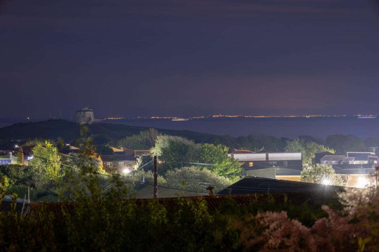 Bijou Annexe, Sea View, Private Entrance & Parking - Folkestone Hotell Eksteriør bilde