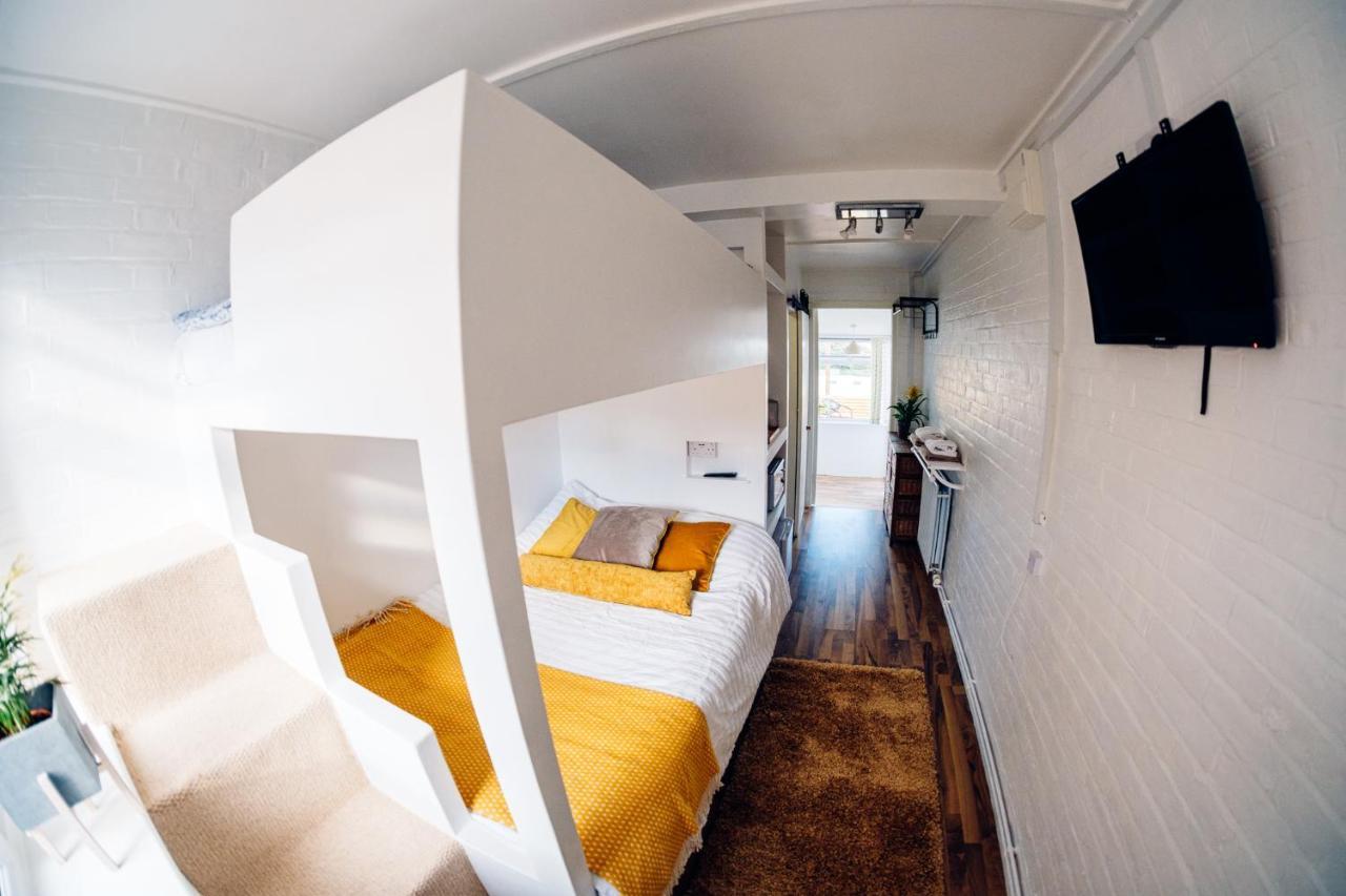 Bijou Annexe, Sea View, Private Entrance & Parking - Folkestone Hotell Eksteriør bilde